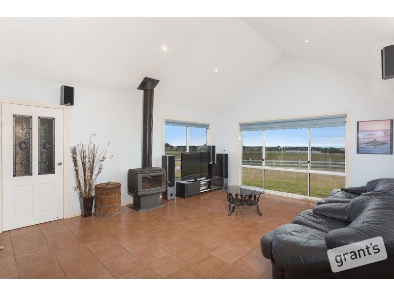 140 Seaward Drive, Cape Paterson VIC 3995