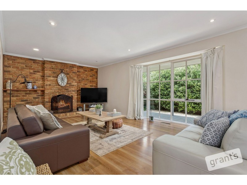 19 Marlesford Crescent, Berwick VIC 3806