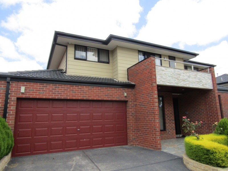 3 Fernwren Drive, Berwick VIC 3806