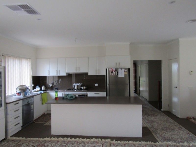 3 Fernwren Drive, Berwick VIC 3806