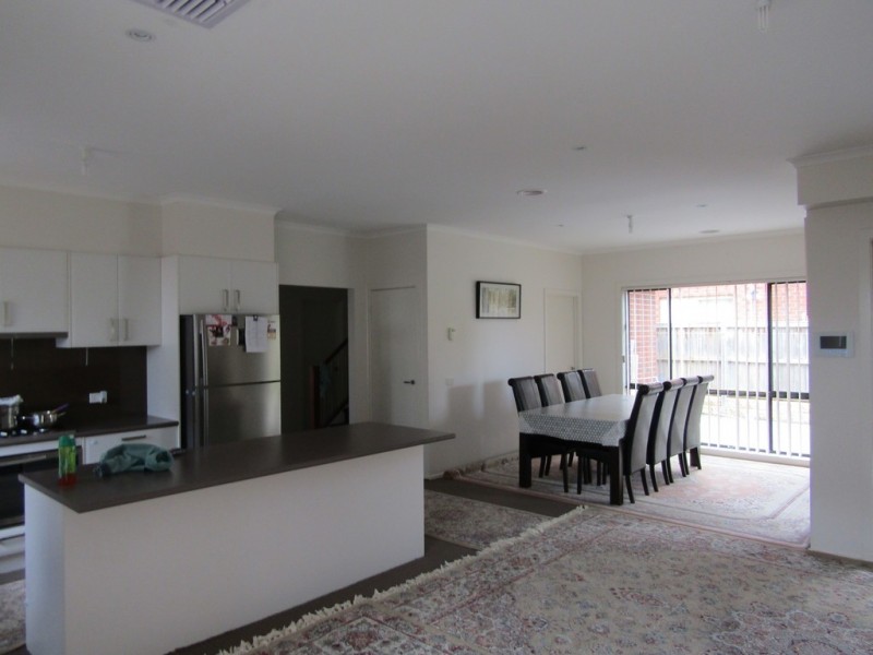 3 Fernwren Drive, Berwick VIC 3806
