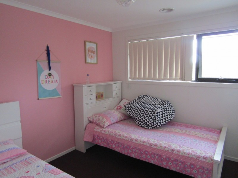 3 Fernwren Drive, Berwick VIC 3806