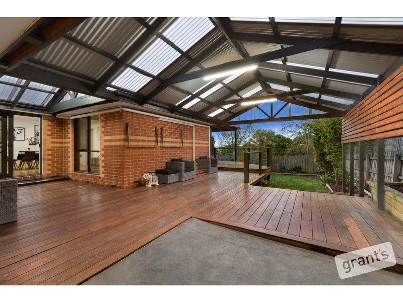 1 Ami Court, Berwick VIC 3806