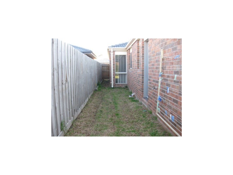 3 Cindy Crt, Berwick VIC 3806