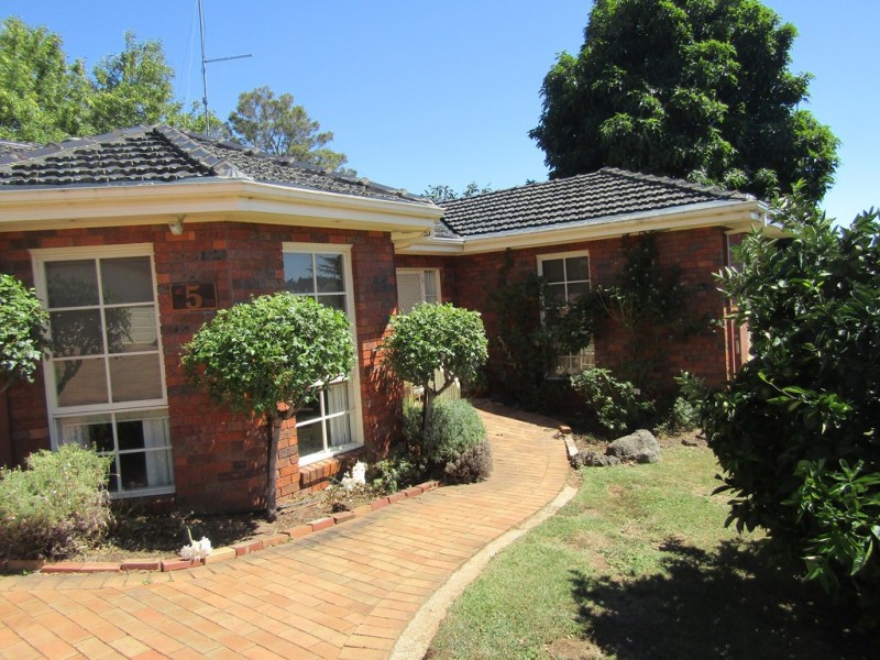 5/32 Langmore Lane, Berwick VIC 3806