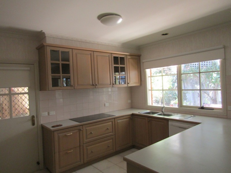 5/32 Langmore Lane, Berwick VIC 3806