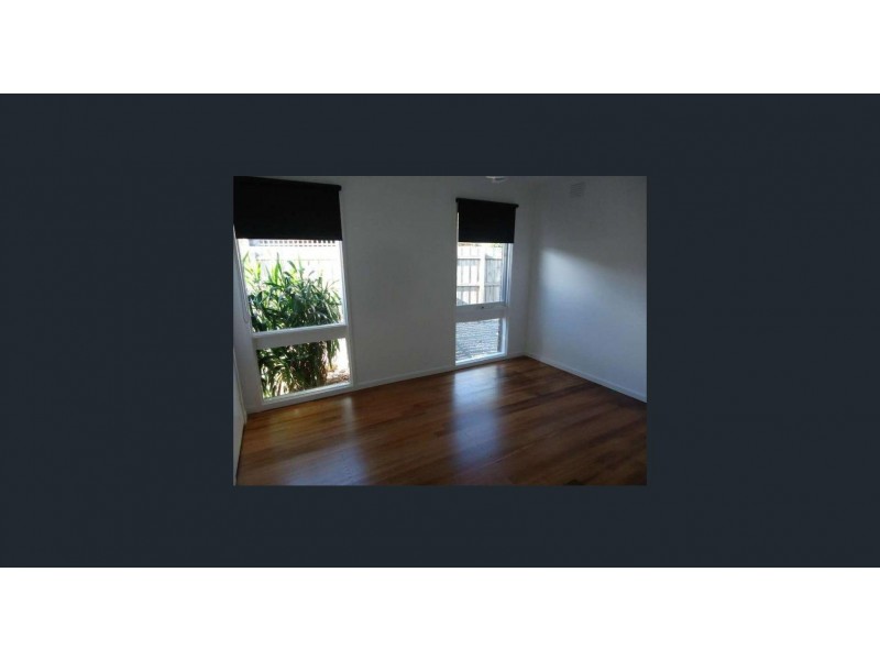 4 Bemersyde Drive, Berwick VIC 3806