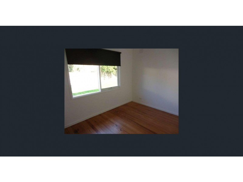 4 Bemersyde Drive, Berwick VIC 3806