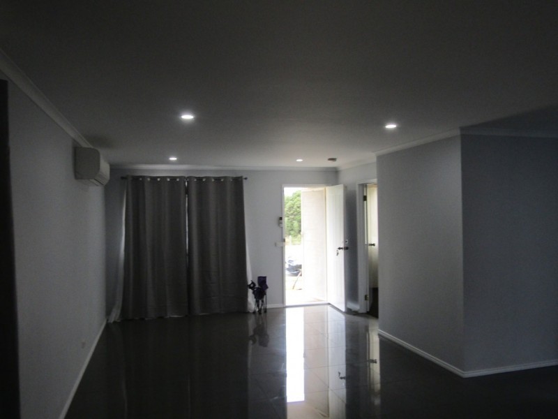 93 Laura Drive, Hampton Park VIC 3976