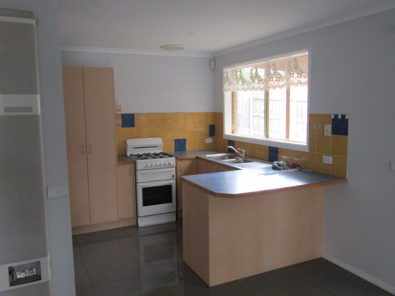 93 Laura Drive, Hampton Park VIC 3976