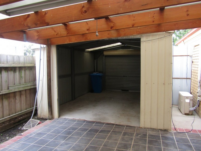 93 Laura Drive, Hampton Park VIC 3976