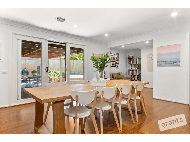 28 Coowarra Way, Berwick VIC 3806