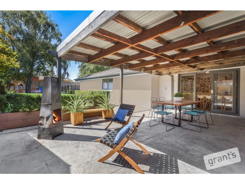 28 Coowarra Way, Berwick VIC 3806