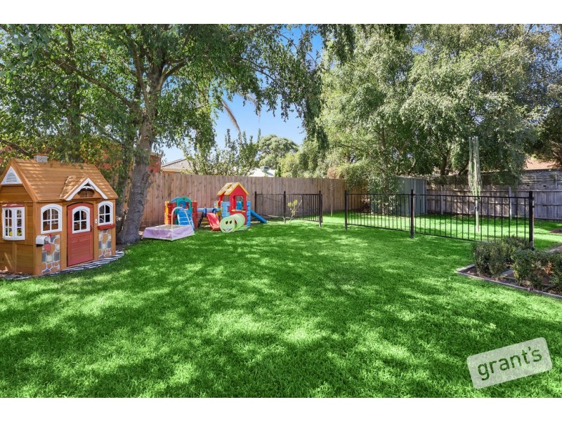 28 Coowarra Way, Berwick VIC 3806