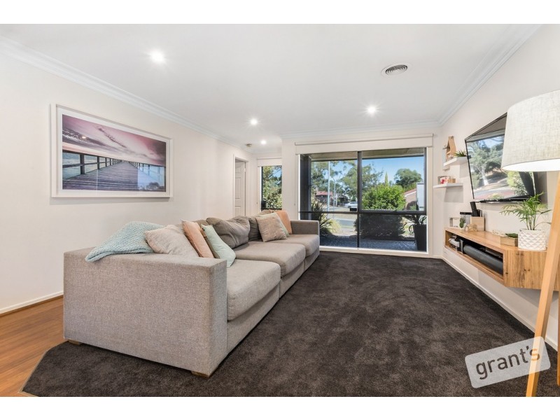 28 Coowarra Way, Berwick VIC 3806