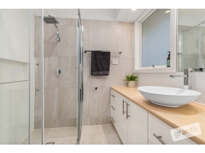 28 Coowarra Way, Berwick VIC 3806