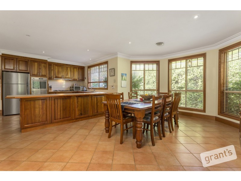 31 Melville Park Drive, Berwick VIC 3806