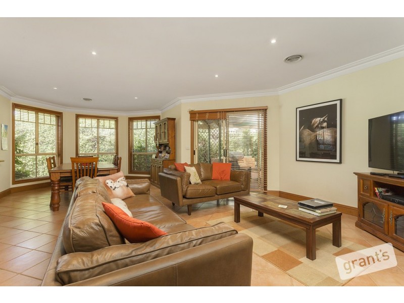 31 Melville Park Drive, Berwick VIC 3806