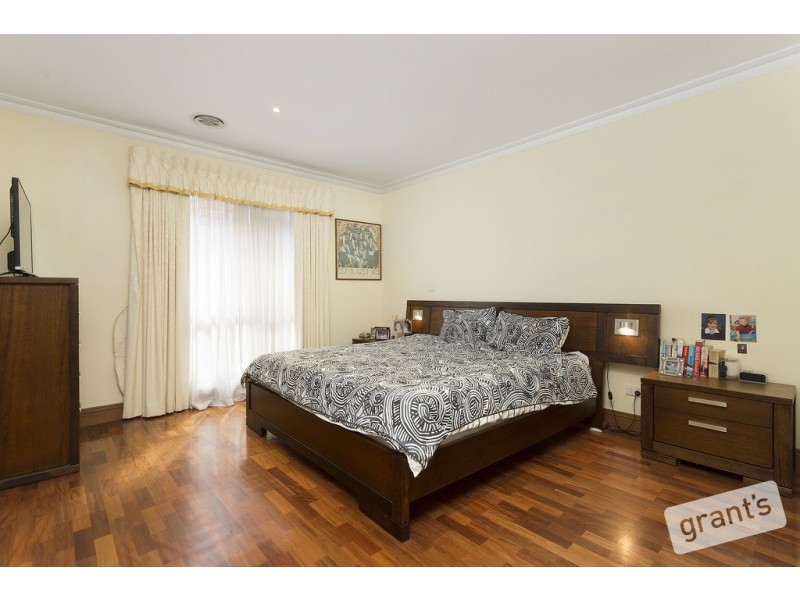 31 Melville Park Drive, Berwick VIC 3806