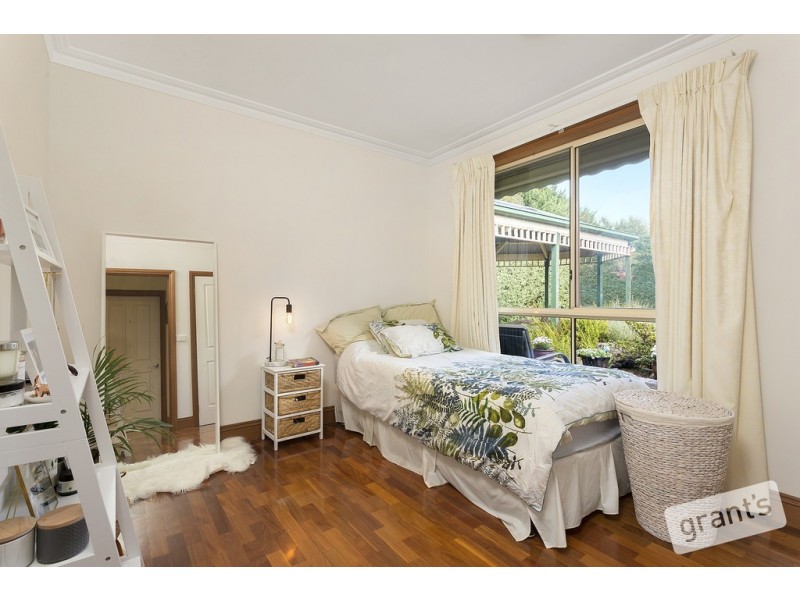 31 Melville Park Drive, Berwick VIC 3806