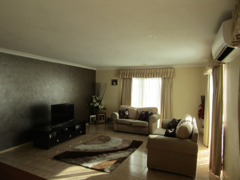 9 Colendy Close, Lyndhurst VIC 3975