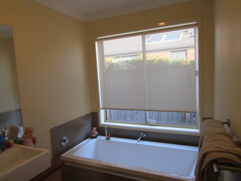 9 Colendy Close, Lyndhurst VIC 3975