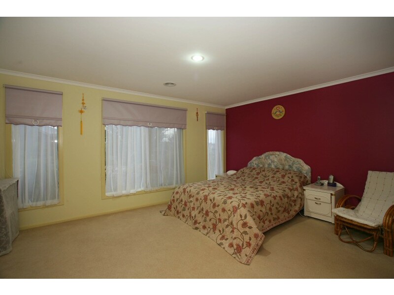 10 Embling Street, Berwick VIC 3806