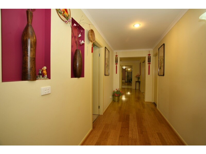 10 Embling Street, Berwick VIC 3806