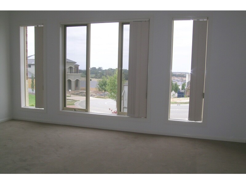 12 Bishop Place, Berwick VIC 3806