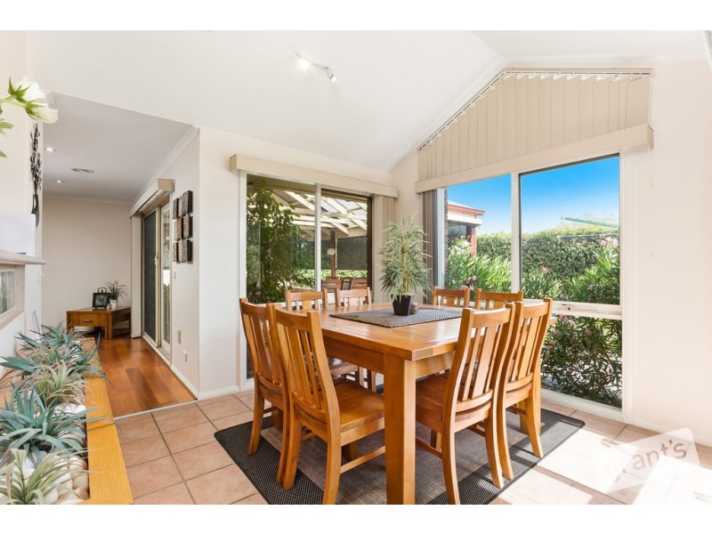 3 St Johns Wood Terrace, Berwick VIC 3806