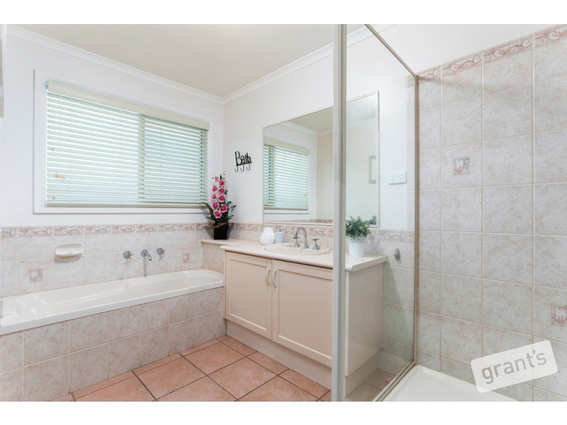 3 St Johns Wood Terrace, Berwick VIC 3806