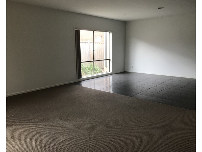 62 Brocker Street, Clyde North VIC 3978