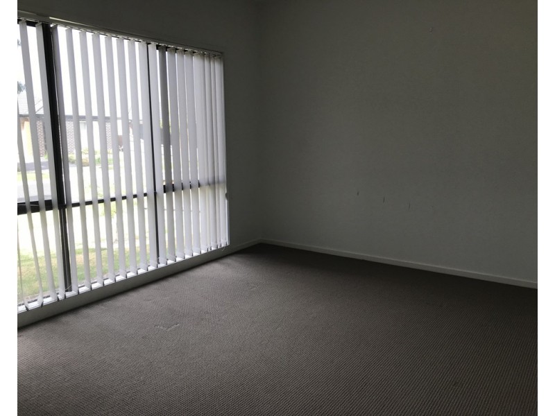 62 Brocker Street, Clyde North VIC 3978