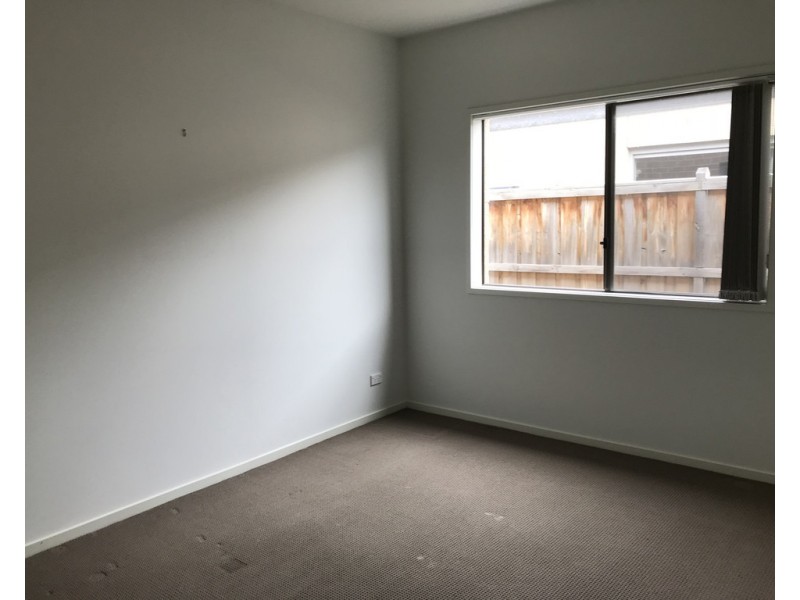 62 Brocker Street, Clyde North VIC 3978