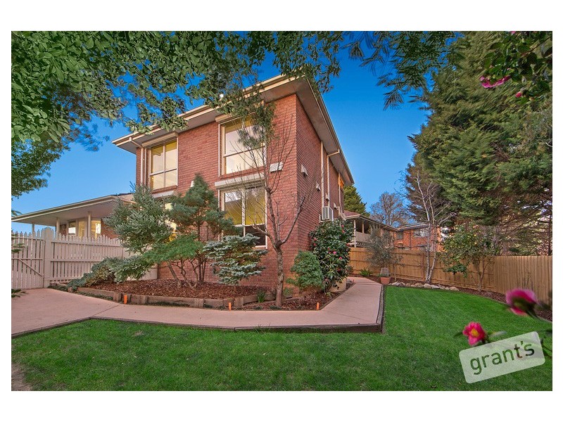 31 Bournevale Drive, Berwick VIC 3806