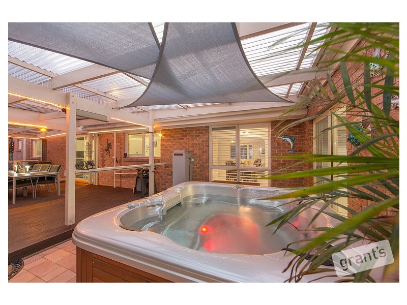 31 Bournevale Drive, Berwick VIC 3806