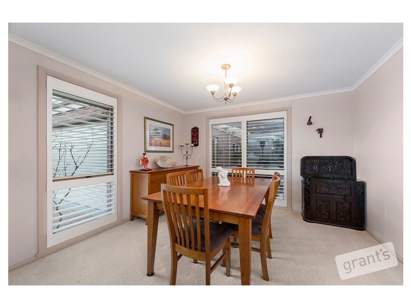 31 Bournevale Drive, Berwick VIC 3806