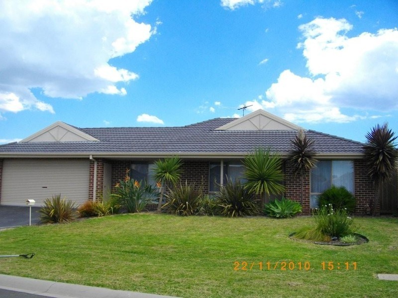 16 Storey Dve, Pakenham VIC 3810