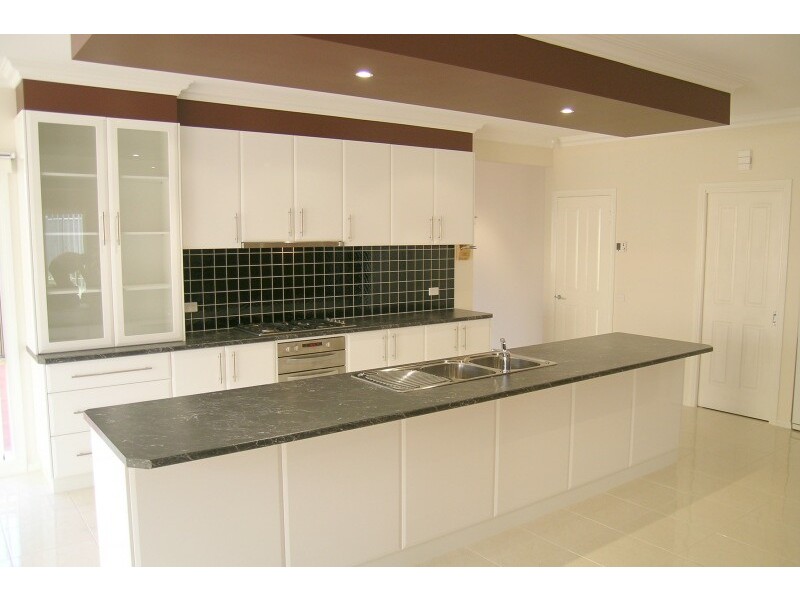 6 Papillion Way, Narre Warren South VIC 3805