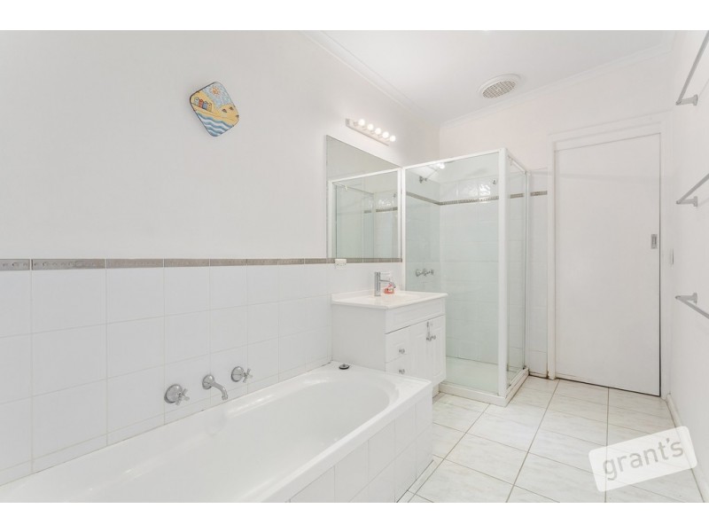 313 Harkaway Road, Narre Warren North VIC 3804