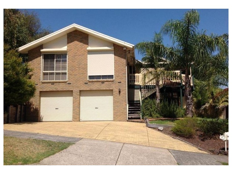 25 Balmain Drive, Berwick VIC 3806