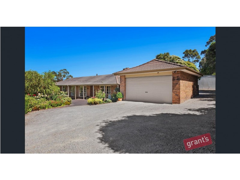 16 Oaks Court, Lysterfield South VIC 3156
