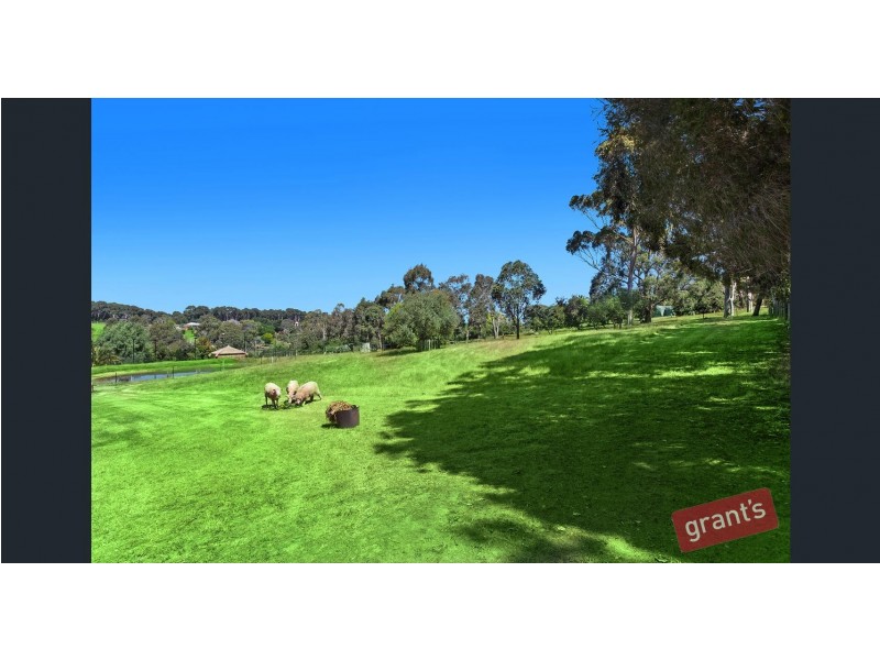 16 Oaks Court, Lysterfield South VIC 3156