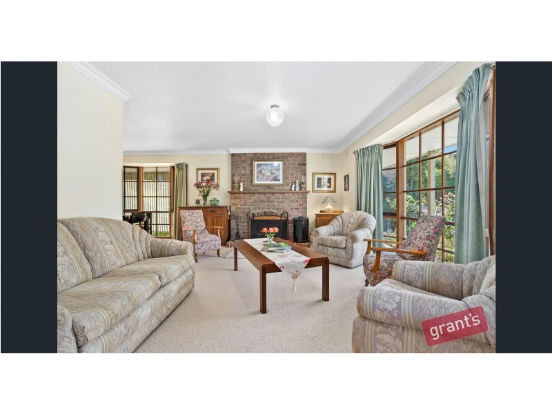 16 Oaks Court, Lysterfield South VIC 3156