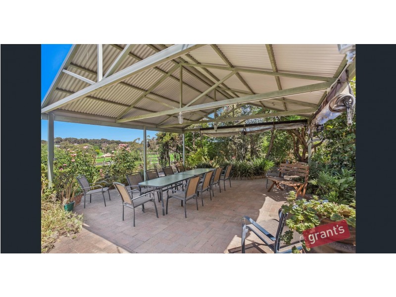 16 Oaks Court, Lysterfield South VIC 3156