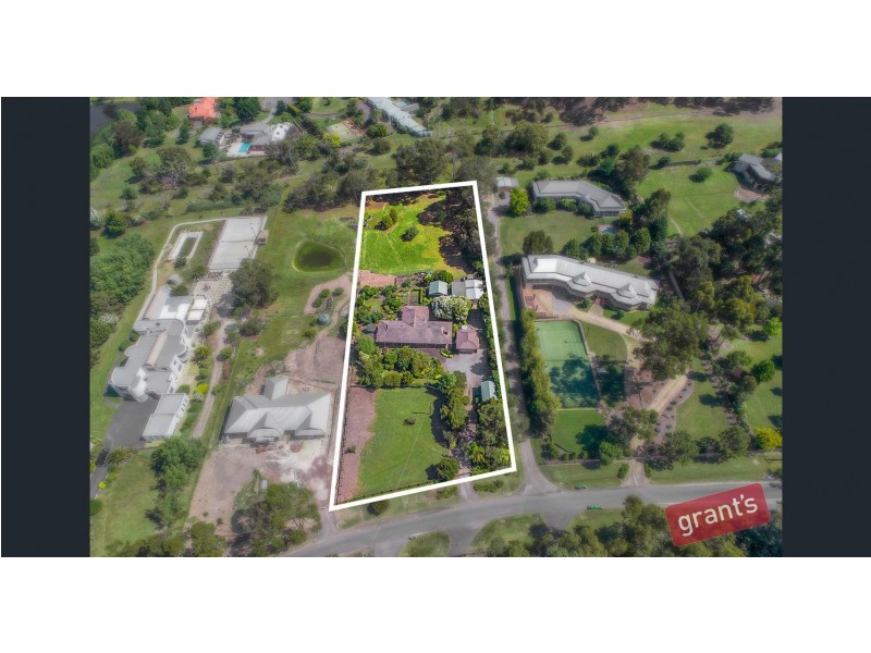 16 Oaks Court, Lysterfield South VIC 3156