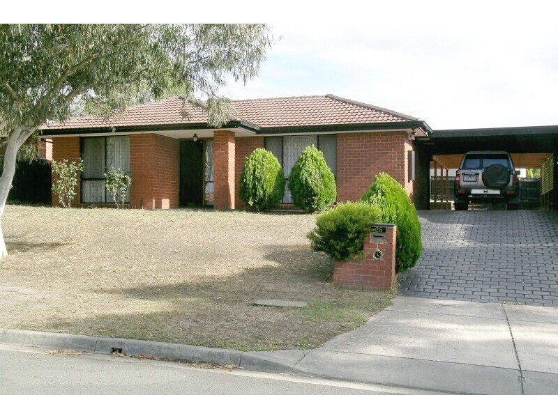 26 Howitt Court, Berwick VIC 3806