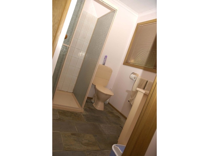 5 Lawrence Drive, Berwick VIC 3806