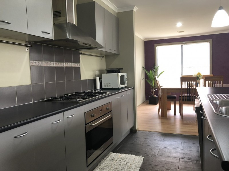 45 Chatswood Drive, Narre Warren South VIC 3805