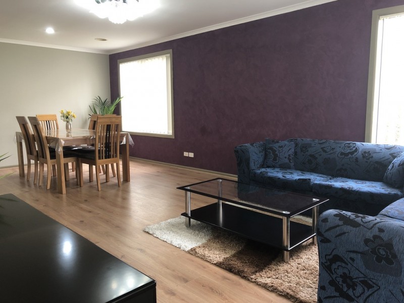 45 Chatswood Drive, Narre Warren South VIC 3805